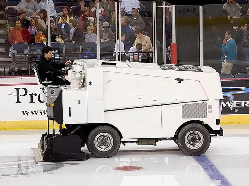 Zamboni Experience returns to Oshawa's Tribute Centre insauga