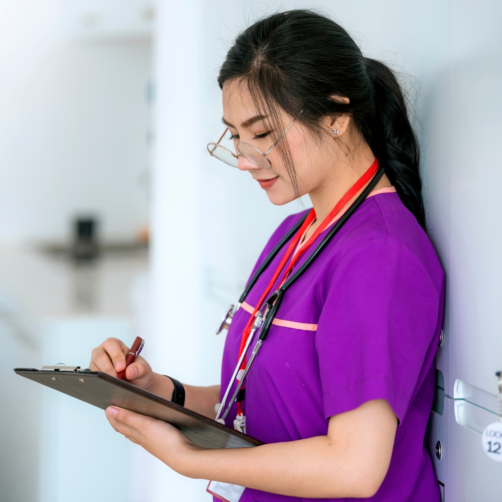 A highly specialized Critical Care Nursing course in Canada offers you great career