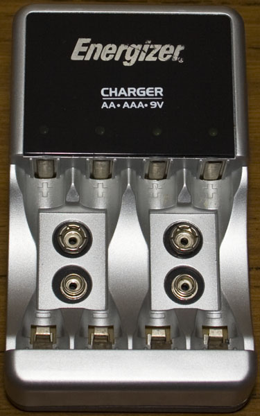 Inside the Energizer Ni-MH Battery Charger « insideGadgets