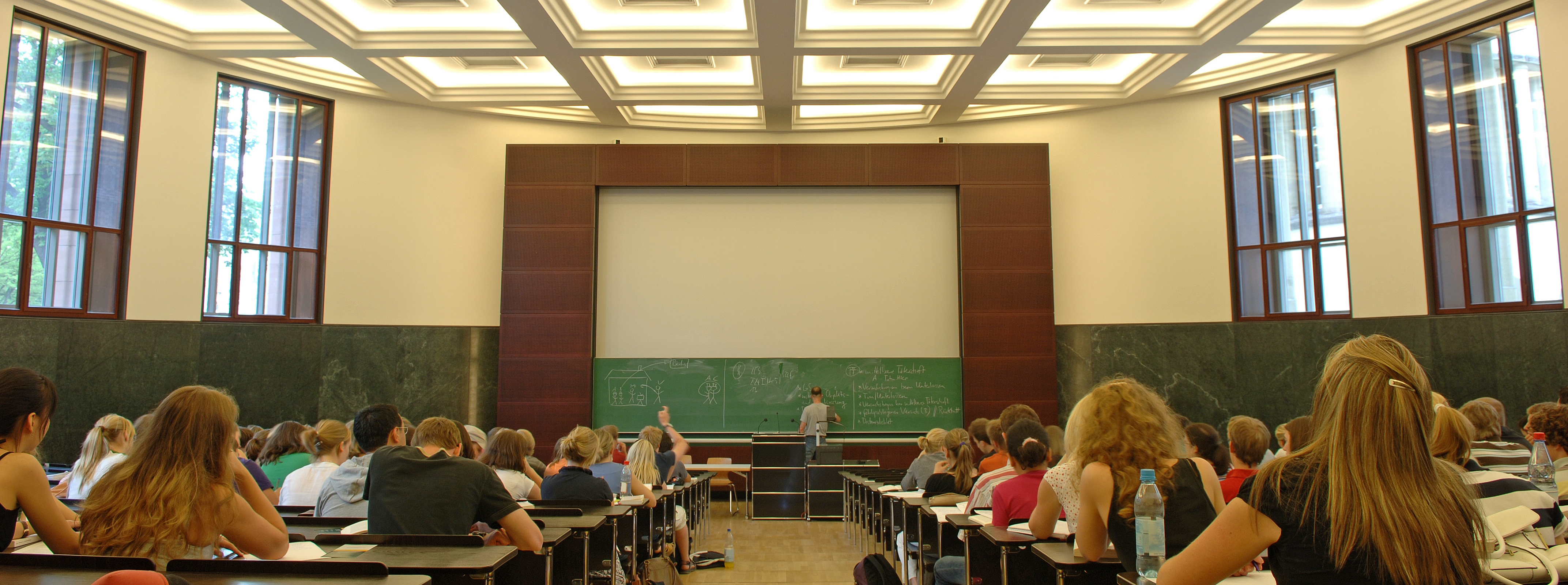 Experts offer advice on convincing faculty members to teach online