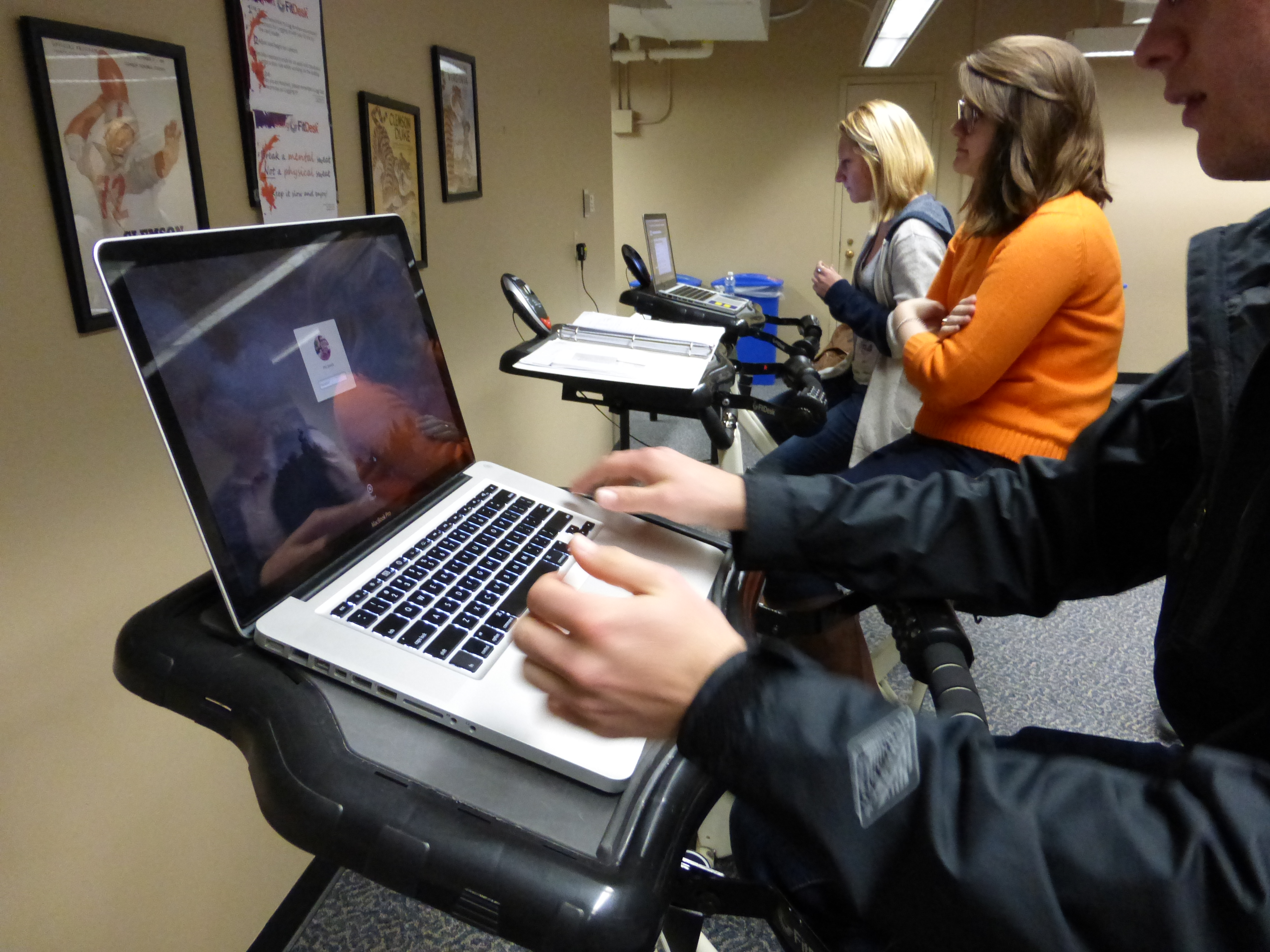 College libraries install desks on which students can study and cycle