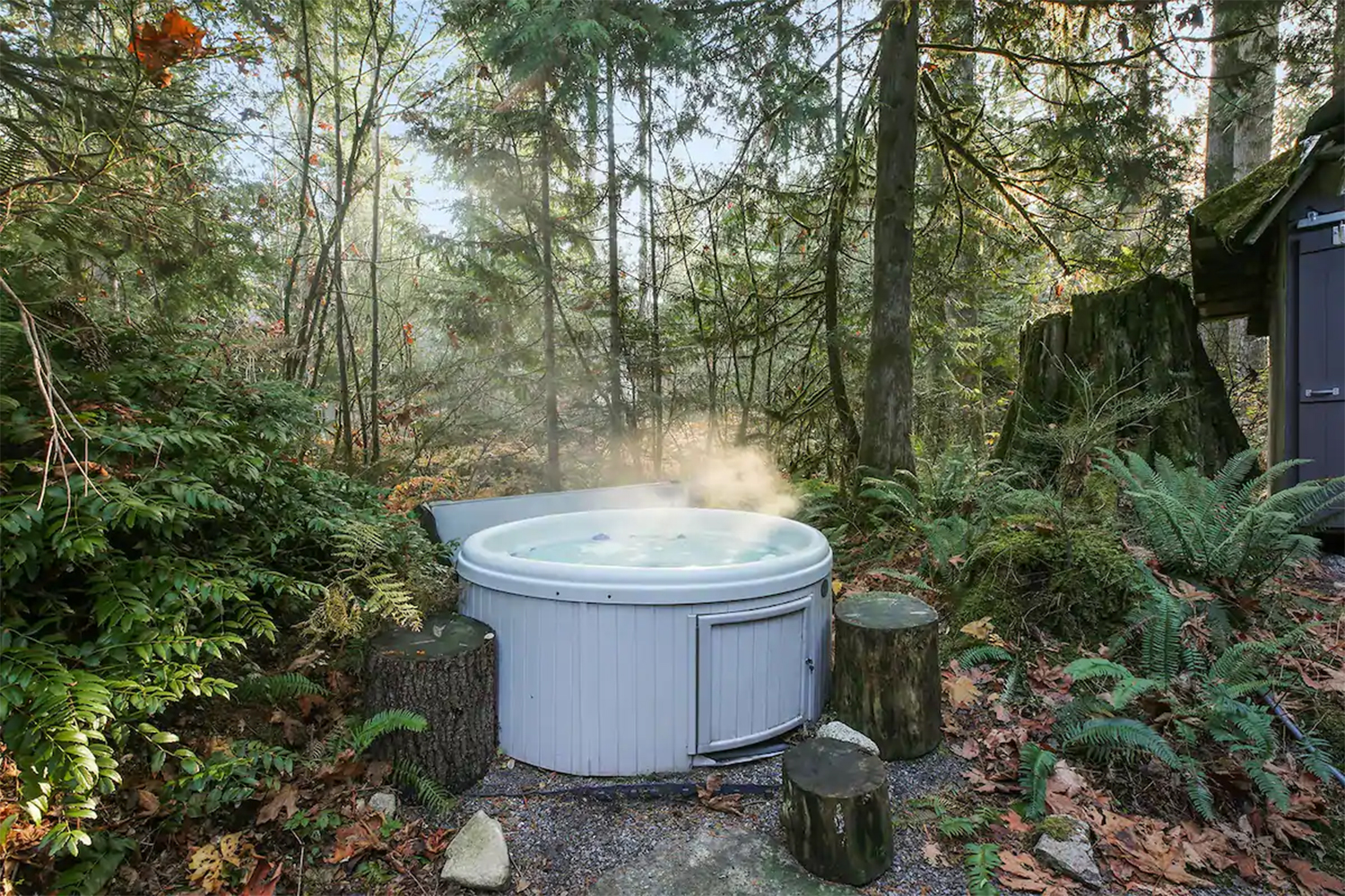 11 Best Airbnbs With Hot Tubs Airbnb Rentals with Hot Tubs InsideHook