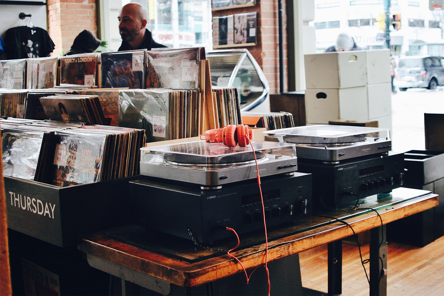 Vinyl Records Outsell CDs for the First Time Since the '80s InsideHook