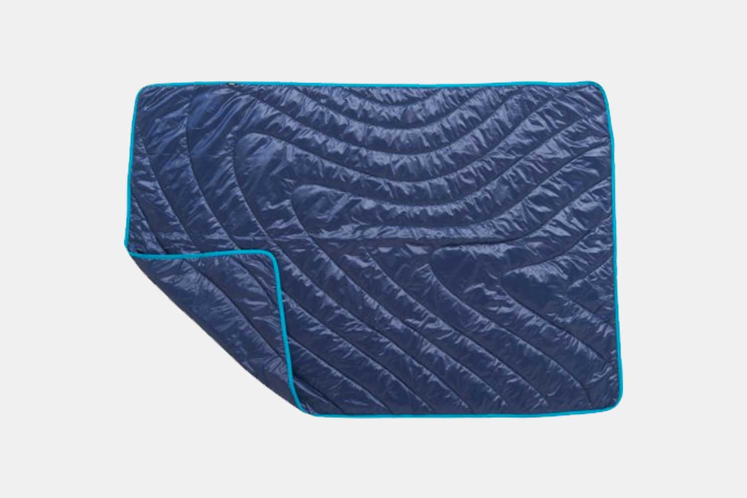 Deal Save 44 On RUMPL's Toasty Puffer Outdoor Blanket InsideHook