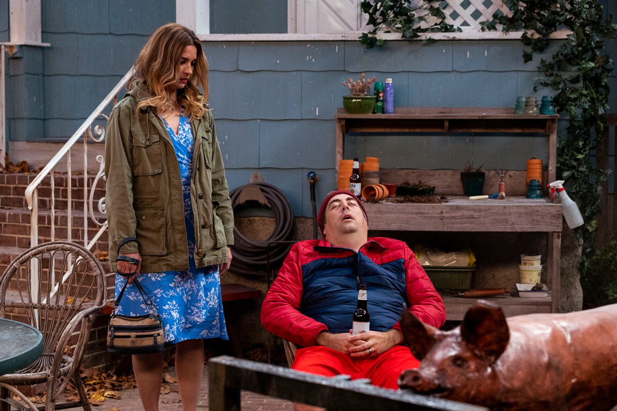 "Kevin Can F**k Himself" Eviscerates the Schlubby Husband Trope