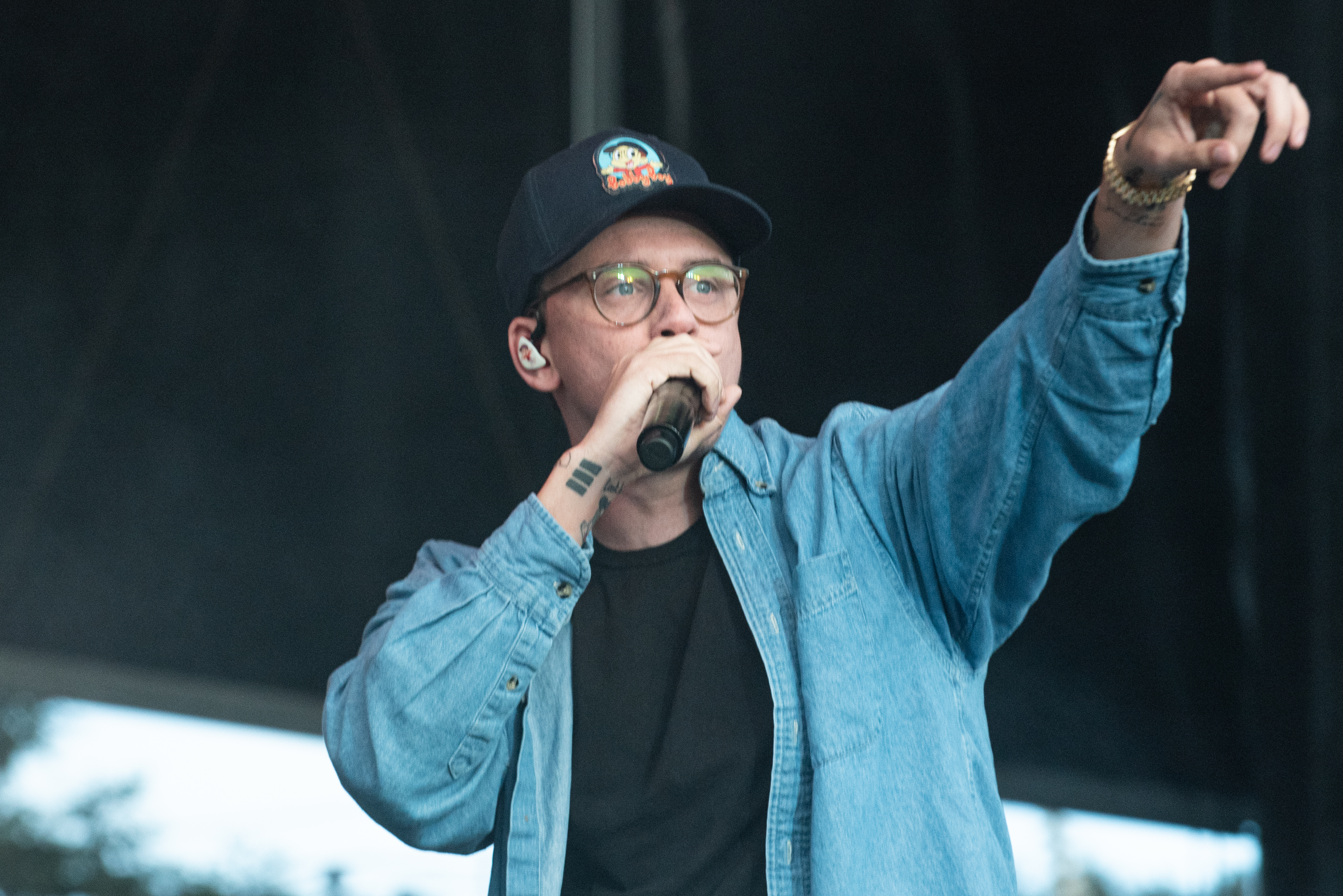 logic net worth 2pac net worth