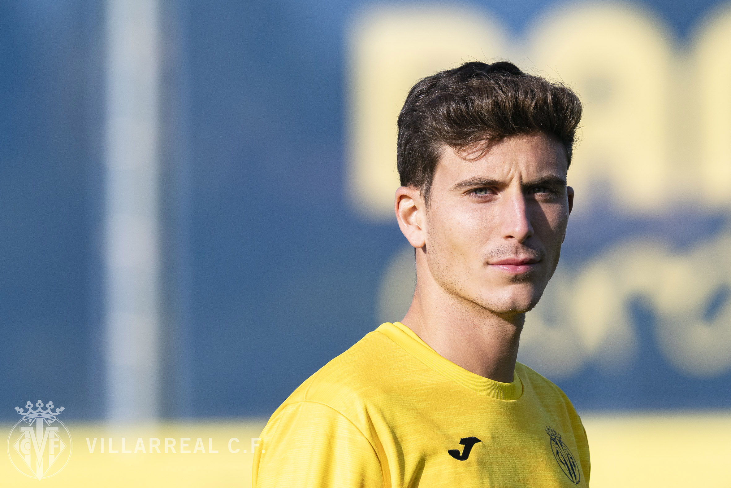 Jugador del @villarrealcf y ex del @malagacf ⚽️ @adidas_es. Unai Emery If Pau Torres Leaves He Has To Go For Real Madrid Or Barcelona Insidesport