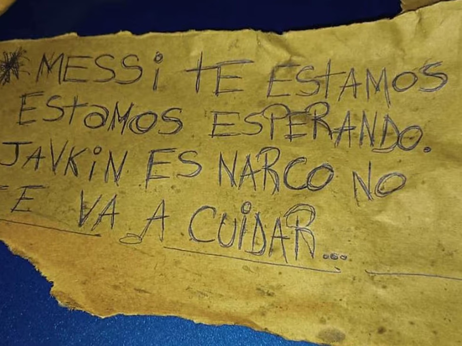 Messi DEATH Threat Unknown gunmen leave handwritten death threat note