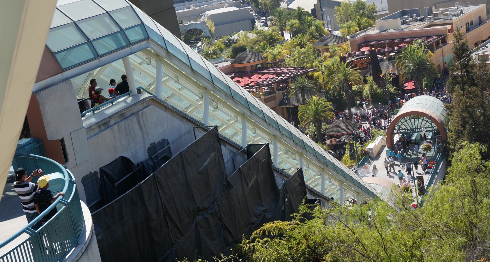 Universal to expand the StarWay with a fourth row of