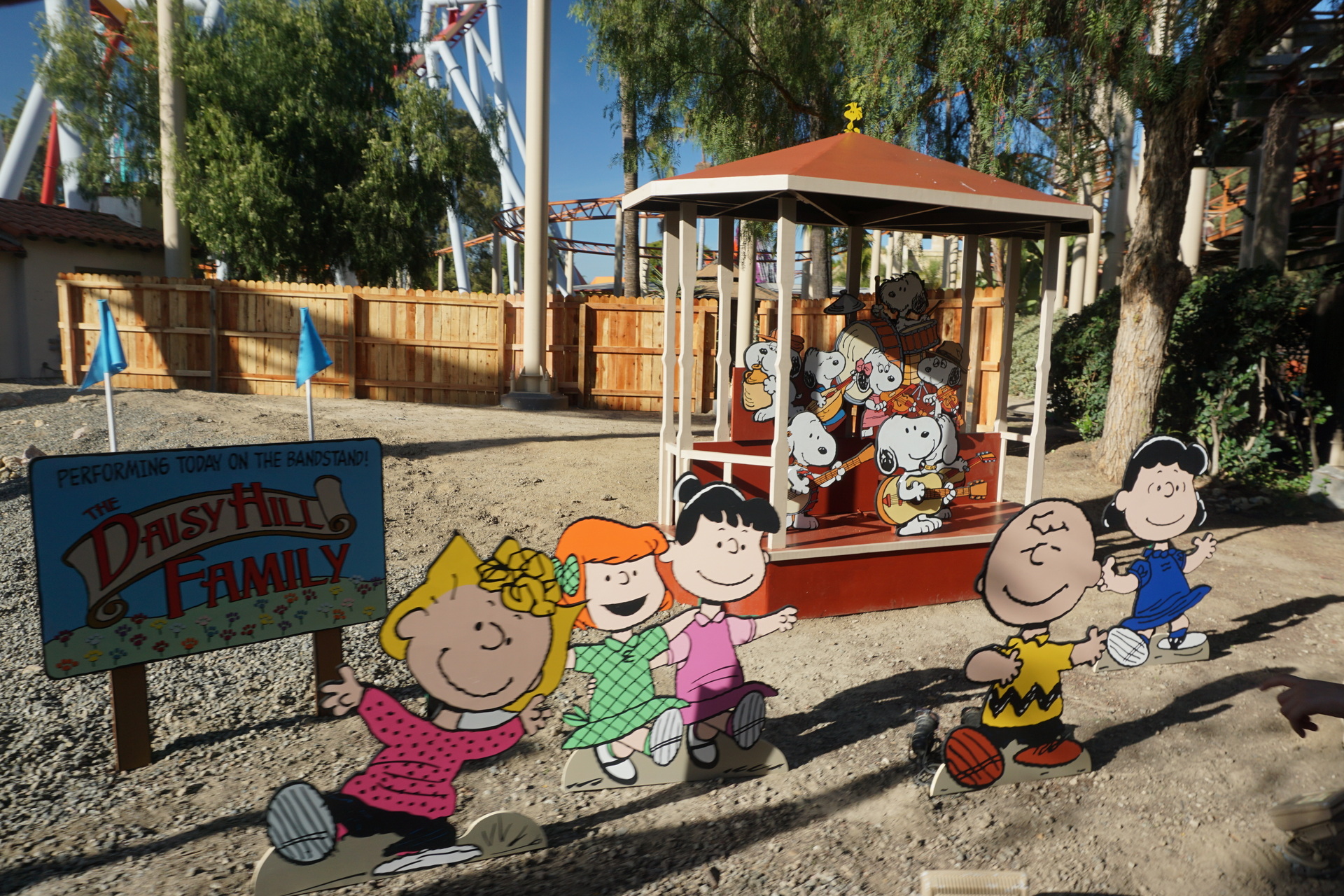 Knott’s Berry Farm debuts New Peanuts Celebration Inside Universal