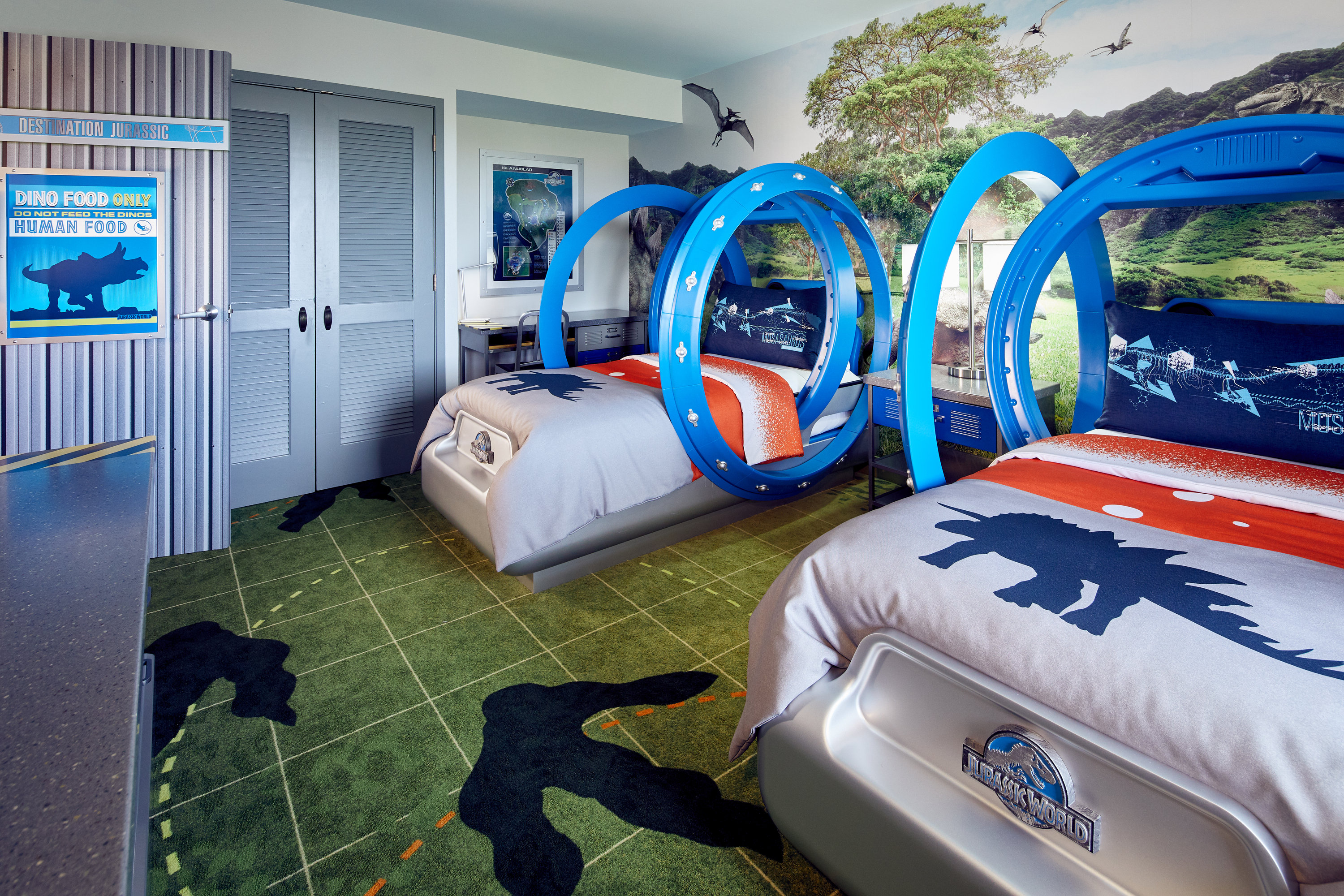 Universal Orlando unveils new Jurassic World Kids’ Suites at Loews