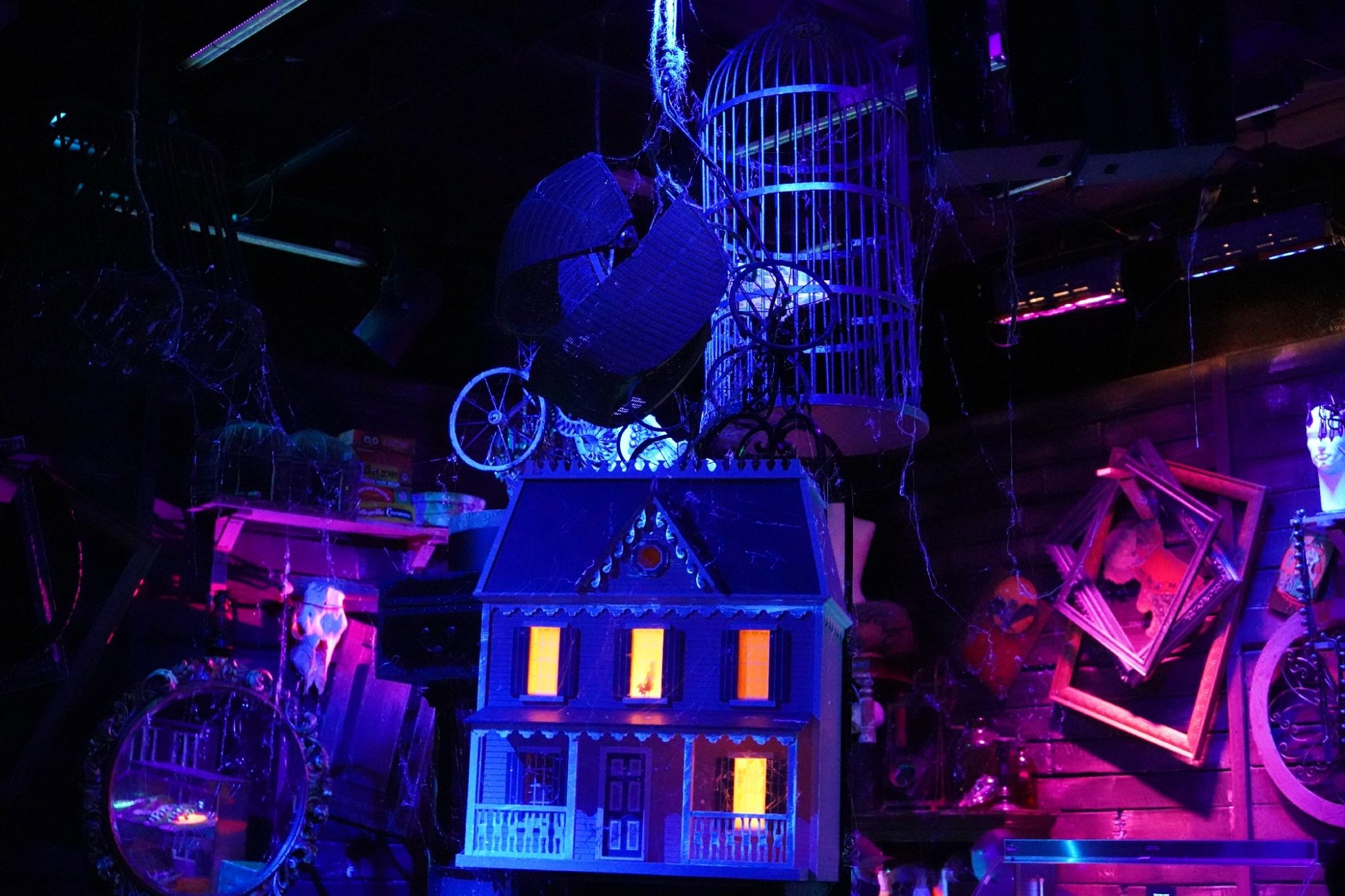 Beetlejuice theme room opens at Halloween Horror Nights