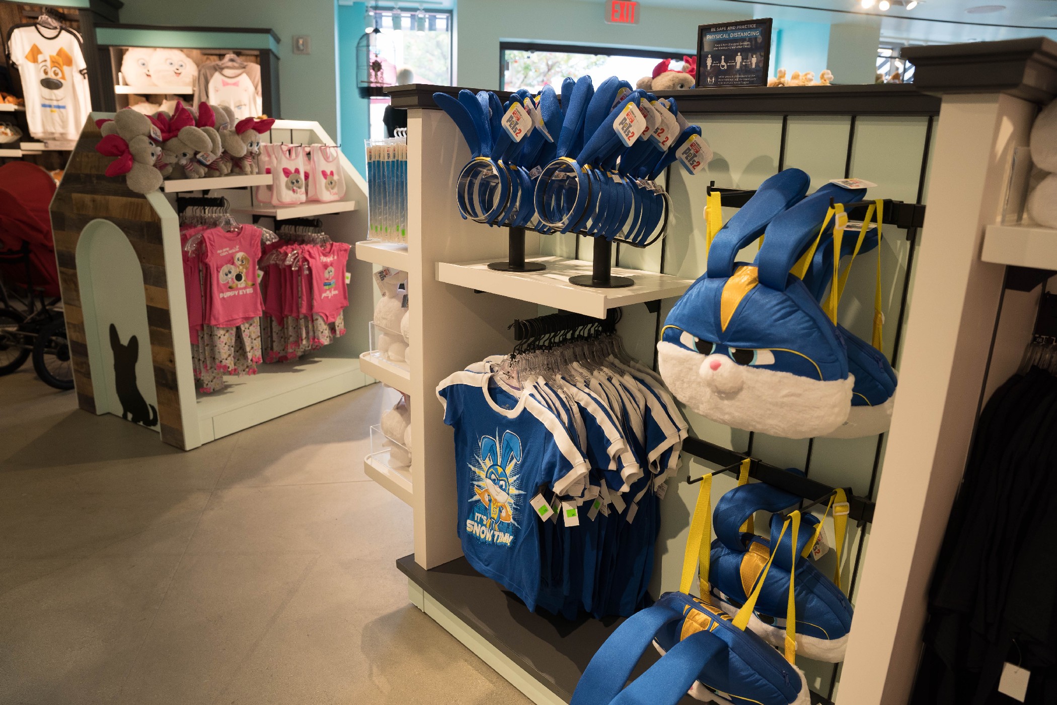 A Closer Look at Pets Place at Universal Studios Hollywood Inside