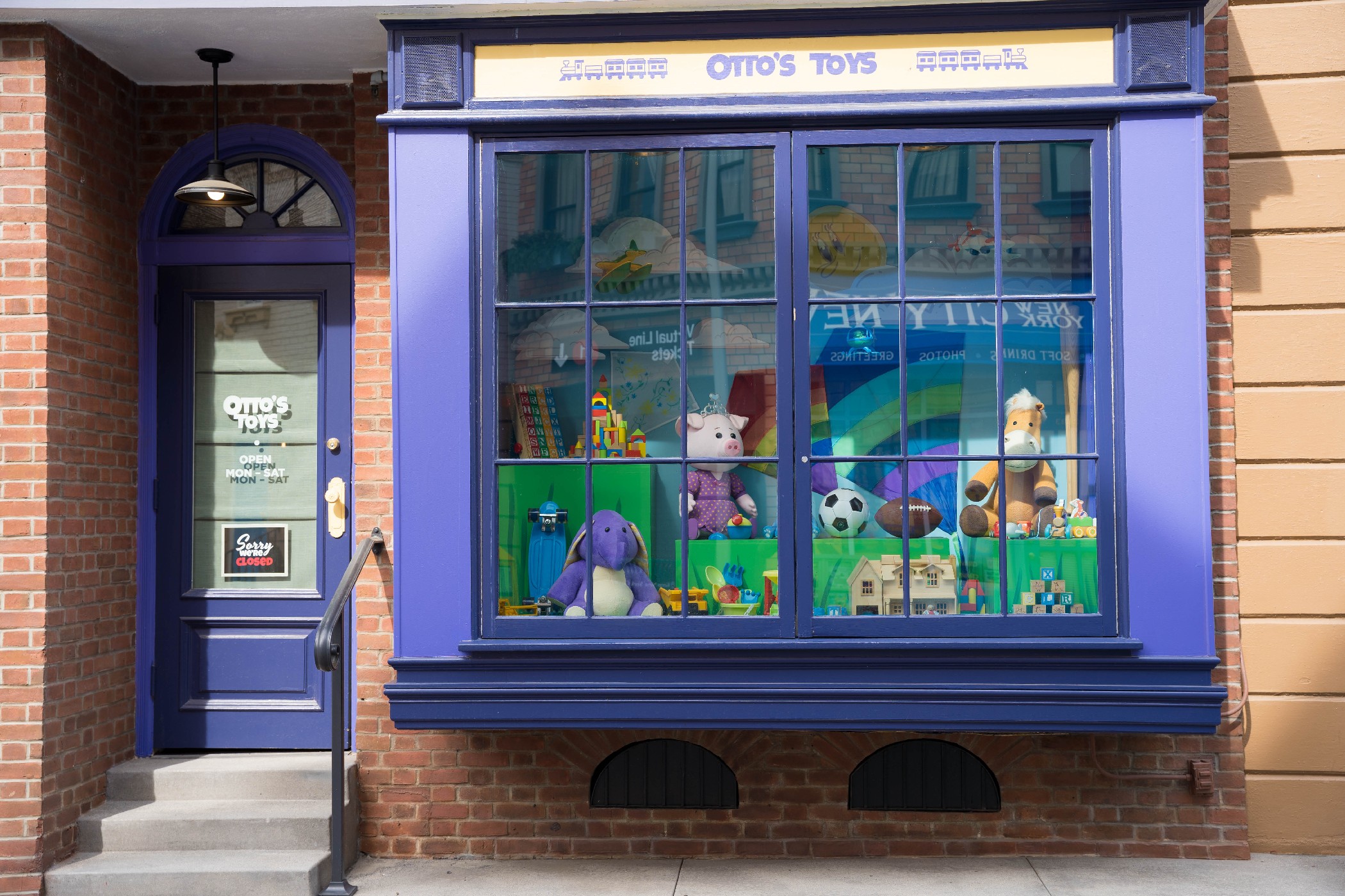 A Closer Look at Pets Place at Universal Studios Hollywood Inside