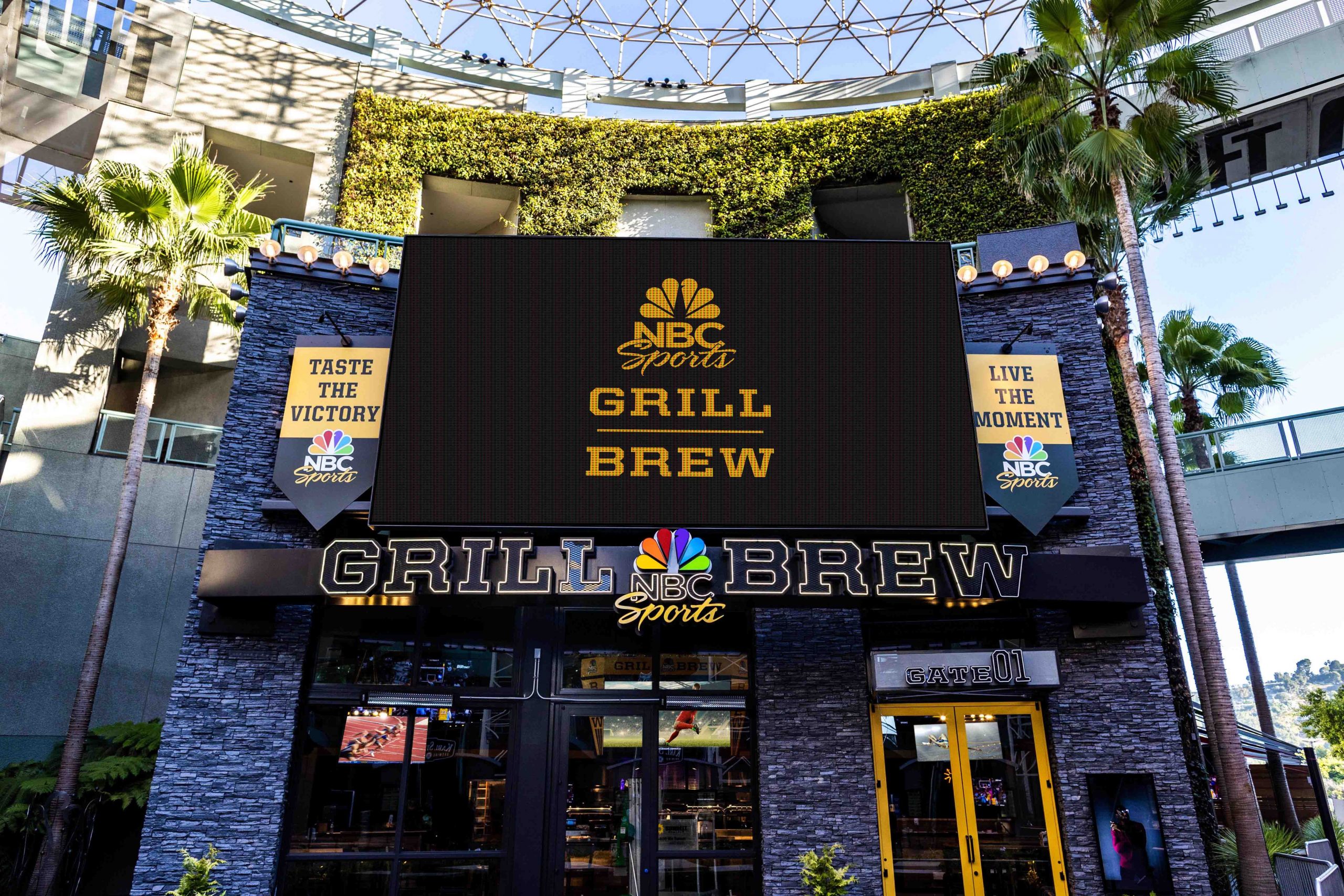 NBC Sports Grill & Brew opens at Universal CityWalk Hollywood Inside