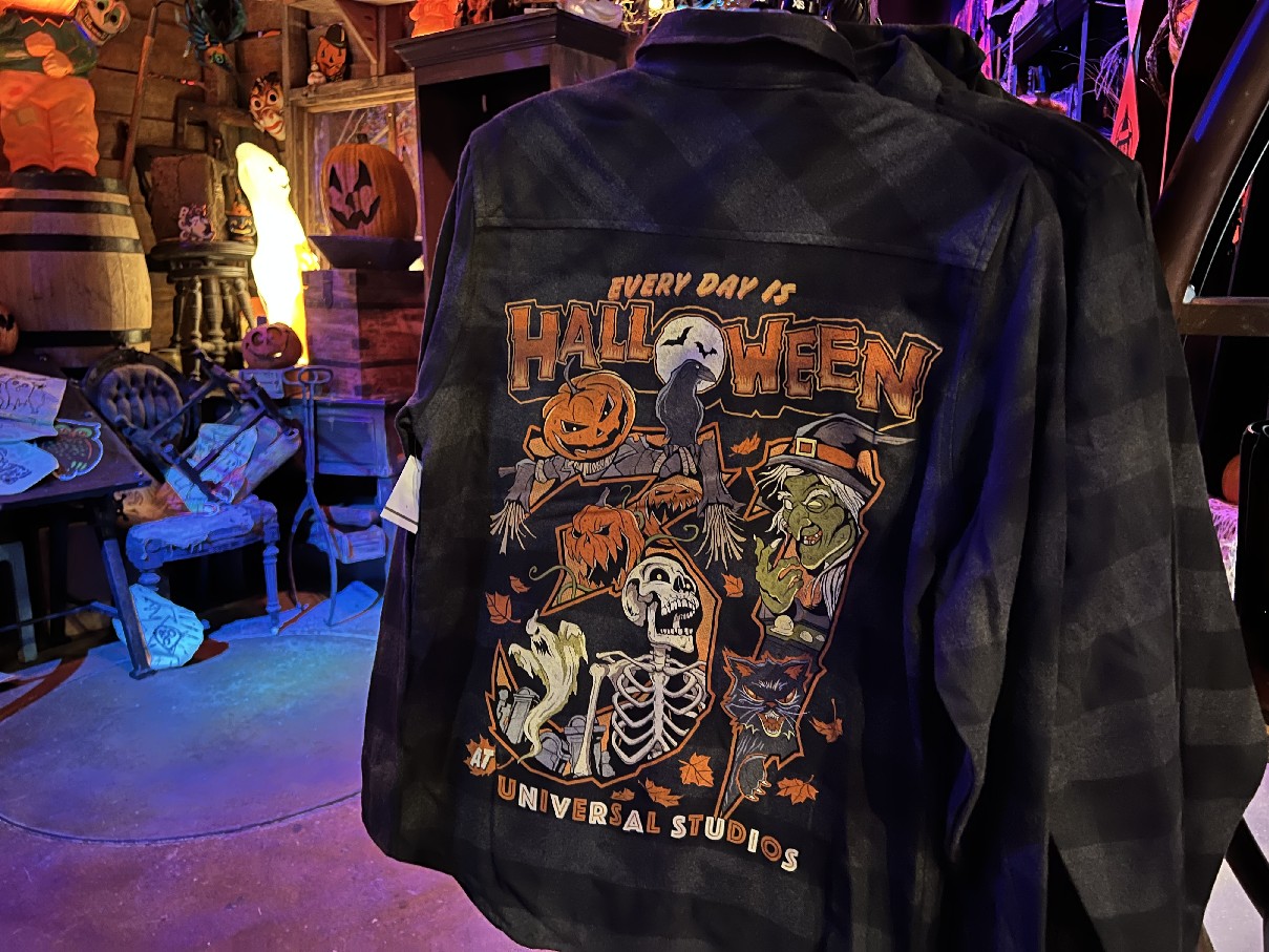 Halloween Horror Nights 31 Merchandise Drops At All Hallows' Eve Boutique At Islands Of Adventure | Inside Universal