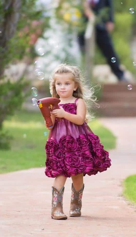 What Can Your Flower Girl Carry Down the Aisle Instead of Flowers