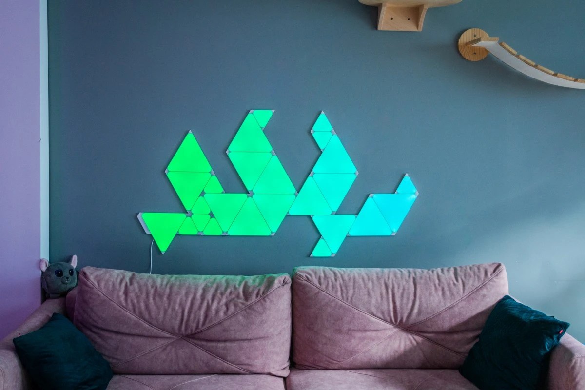 Recenzja Nanoleaf Shapes. Modułowe oświetlenie, które robi wrażenie