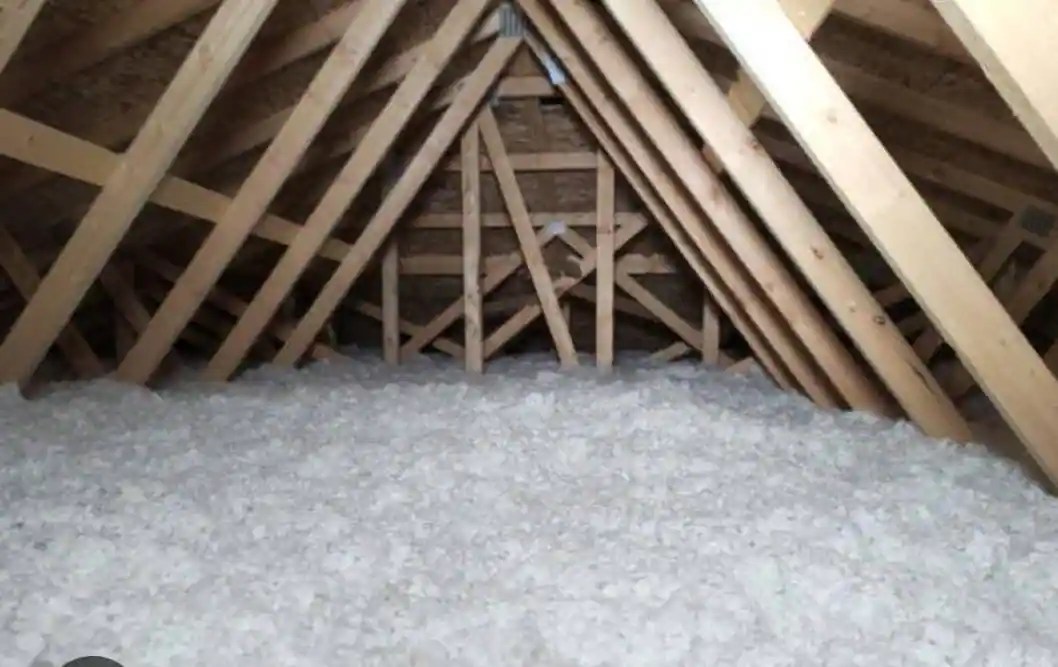 Blown Insulation vs Rolled Insulation Cost Best 7 Points