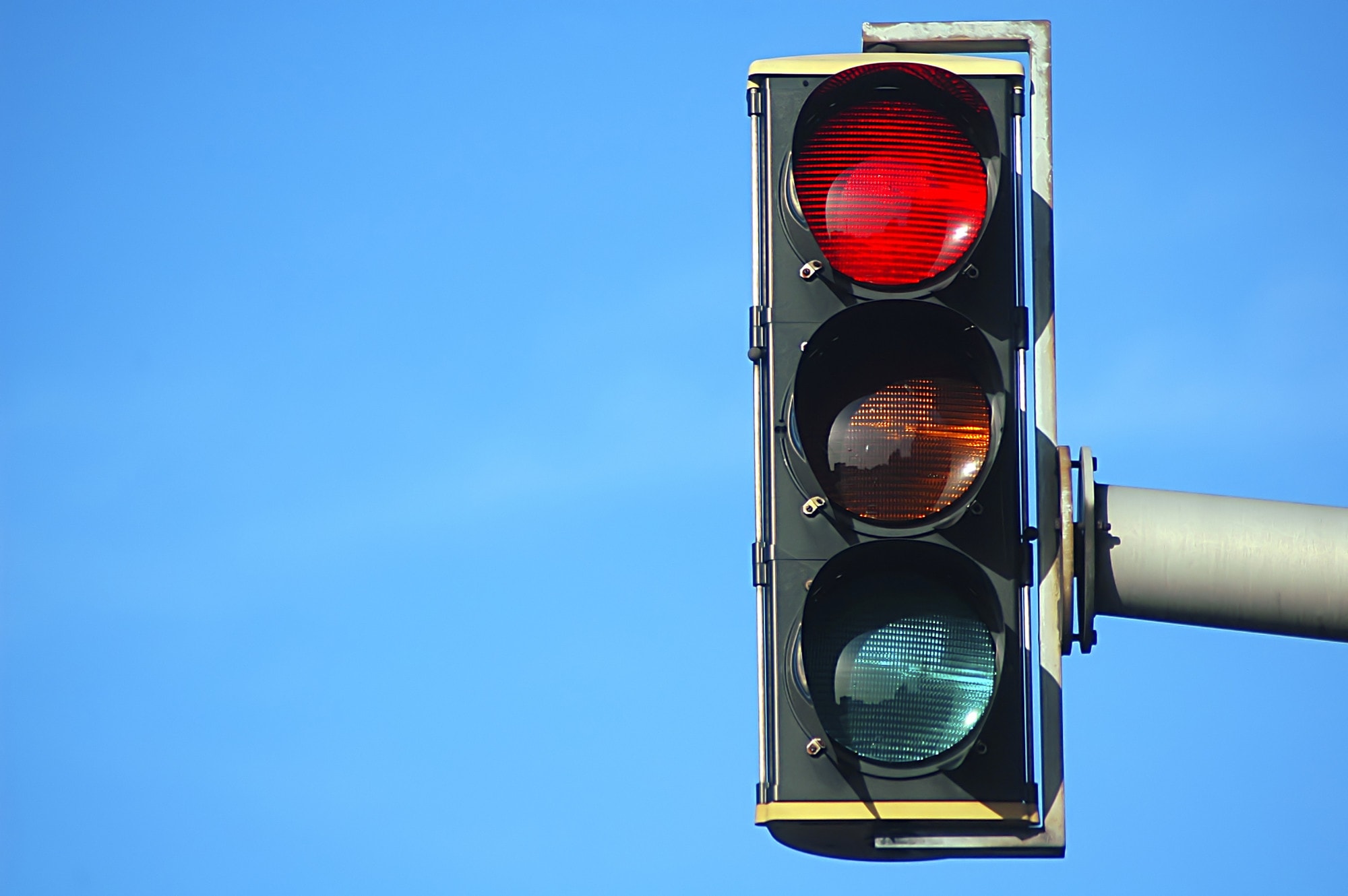 How Do Red Light Cameras Work in Canada?