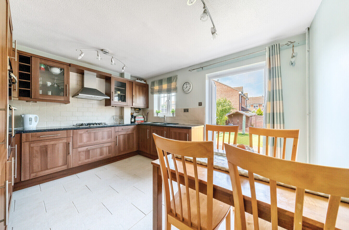 2 bedroom mid terraced house for sale Ashdale, Stortford, CM23