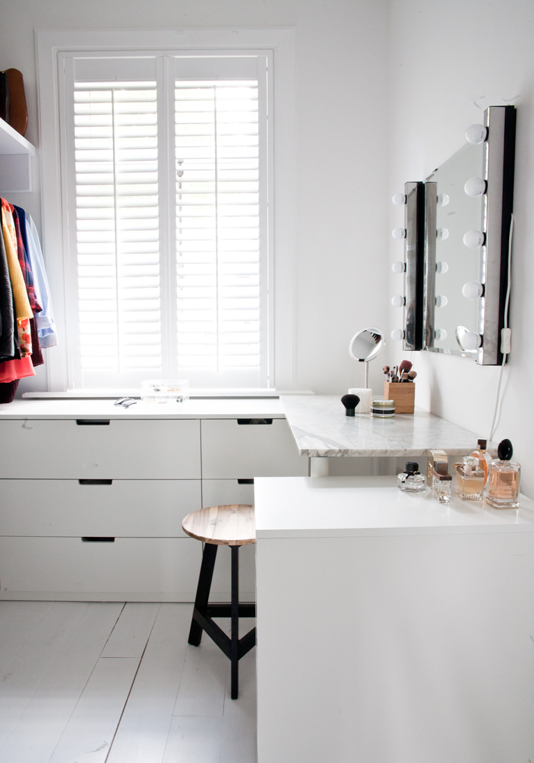 Zo Creëer Je Je Eigen Make-Uphoekje In Huis - Interior Junkie