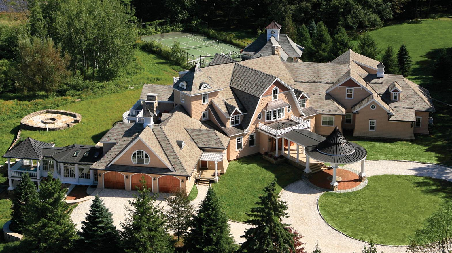 North Hampshire Seacoast Estate 10 Runnymede Drive, North Hampton, NH