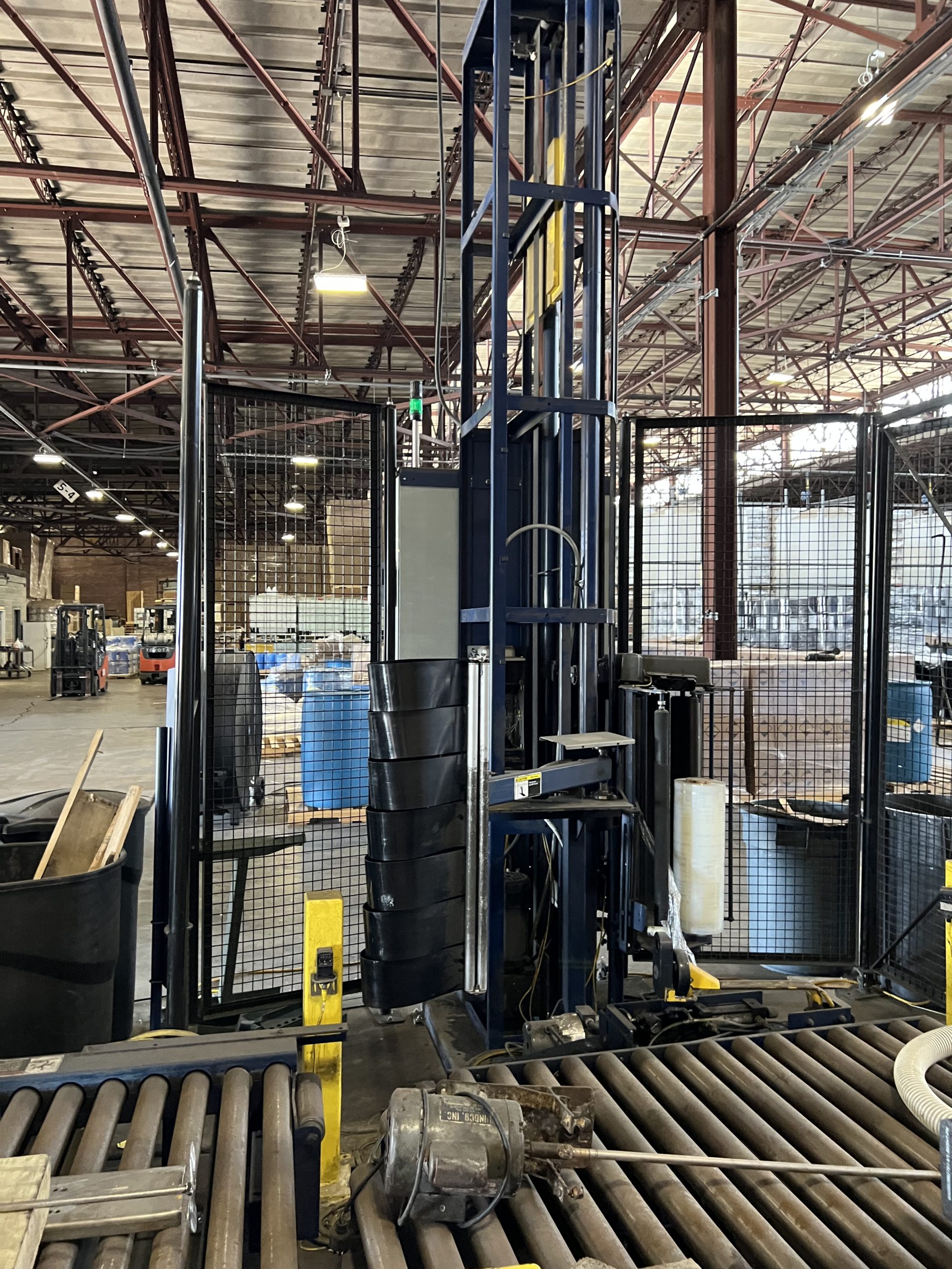 Lantech Model QAuto Stretch Wrapping Machine International Packaging