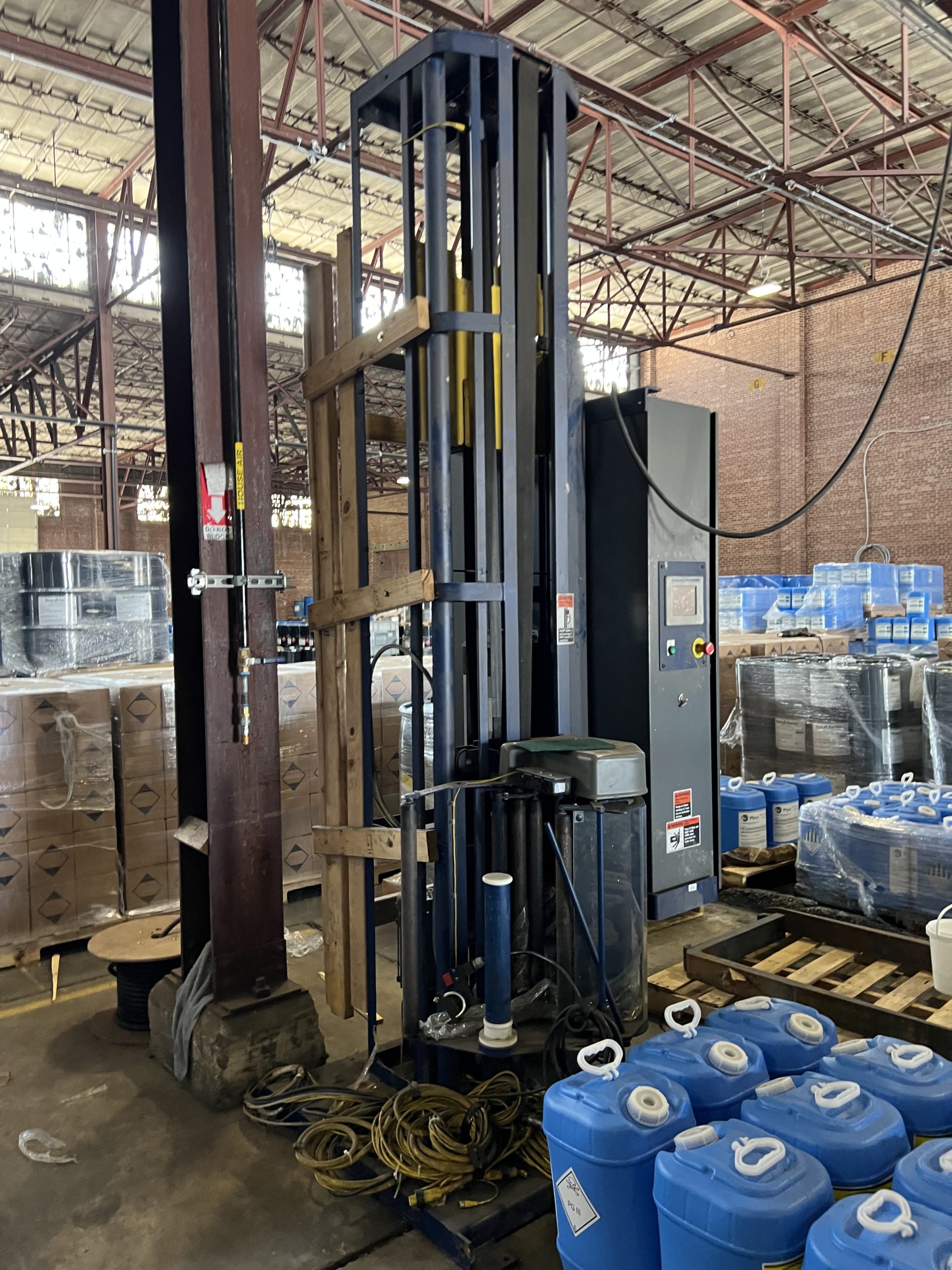 Lantech Model QAuto Stretch Wrapping Machine International Packaging