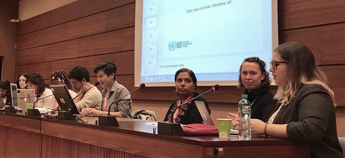 The Best Practice Forum on Gender and Access Empowering Women Online