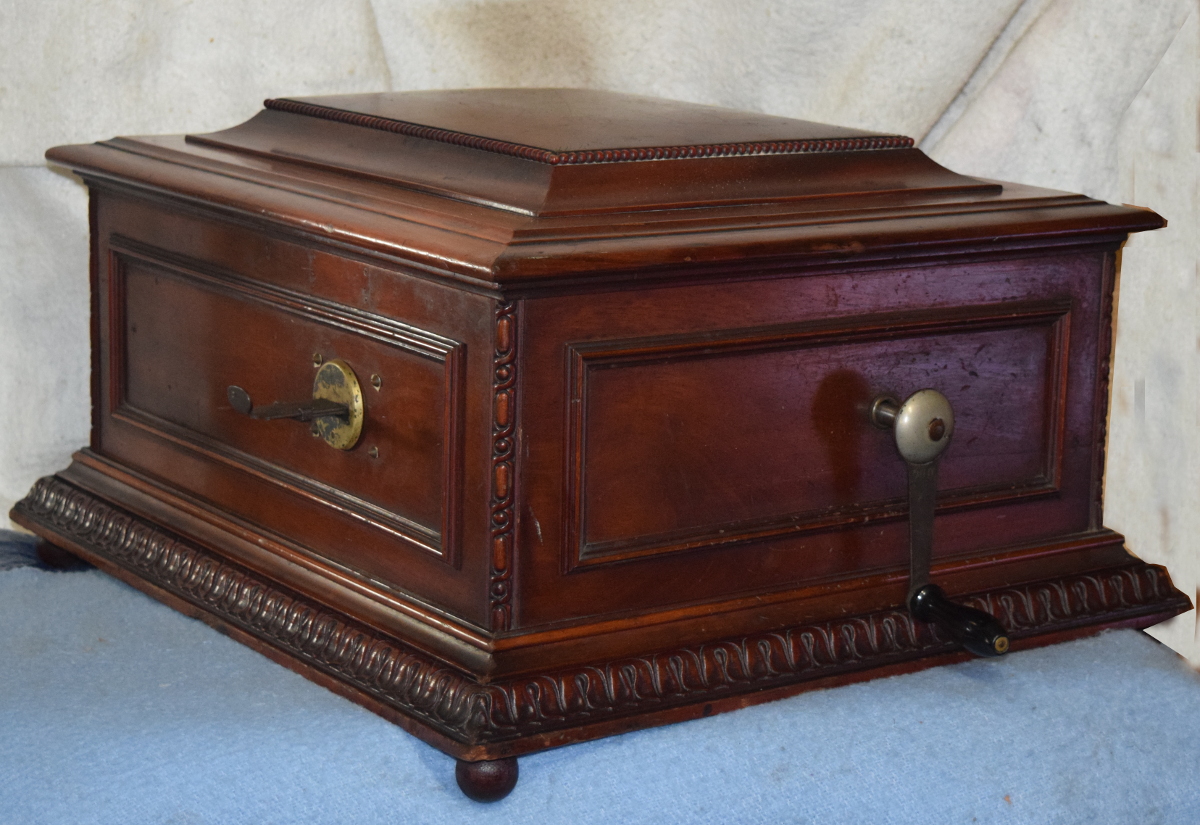 15.5" Regina music box, coinoperated for sale