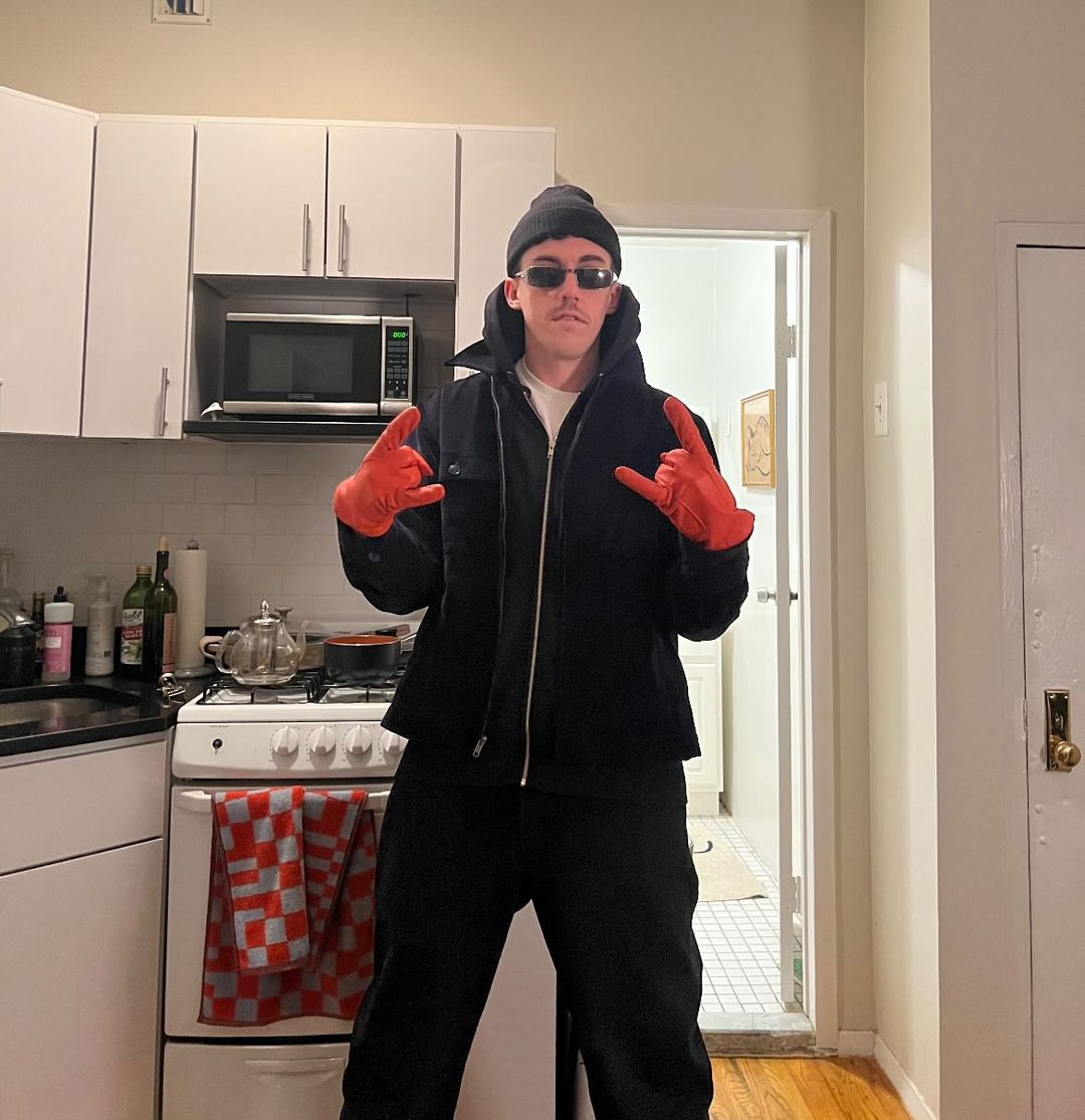 Nolita Dirtbag is Googling NBA Stats and Silver Butt Plugs