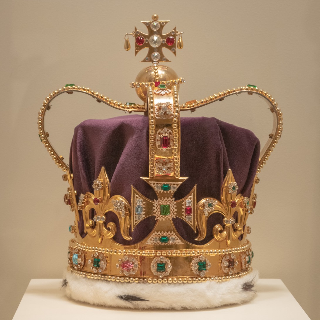 Ultimate Jewelry You Gotta Hand It to Netflix Series The Crown Jewelry Interweave