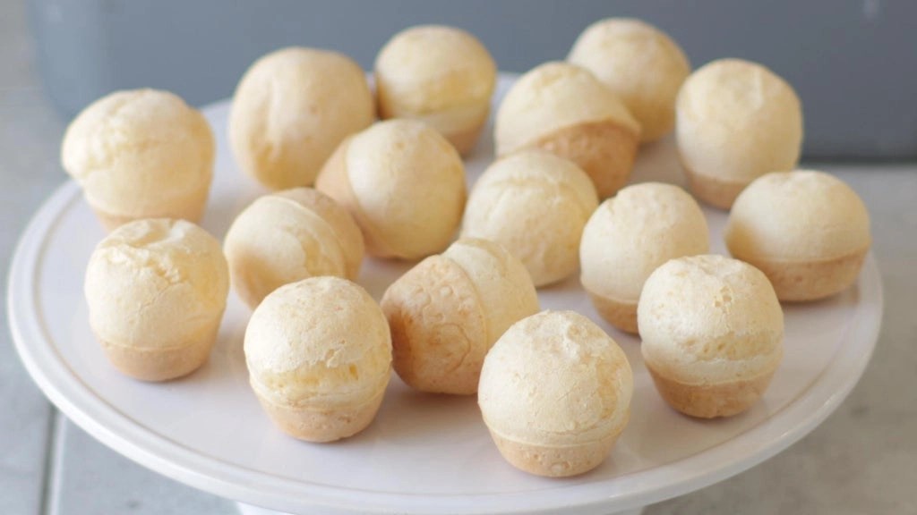 Brazilian Cheese Bread Easy Pão de Queijo Recipe Glutenfree