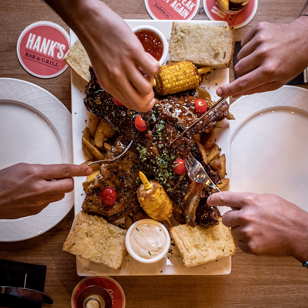 Hanks Bar & Grill