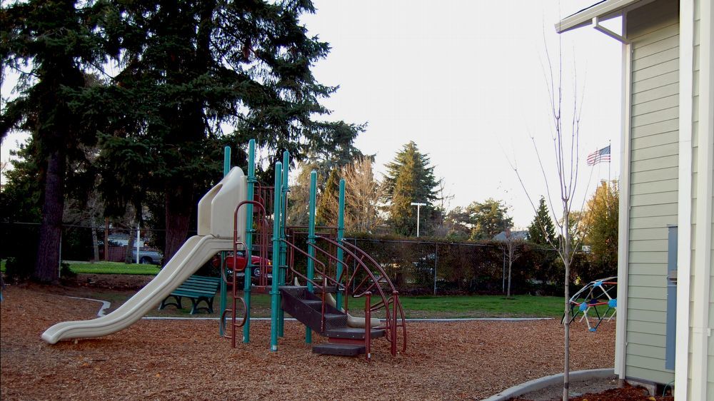 13665 SW Larch Place Beaverton, OR 97005 Property Management Co.