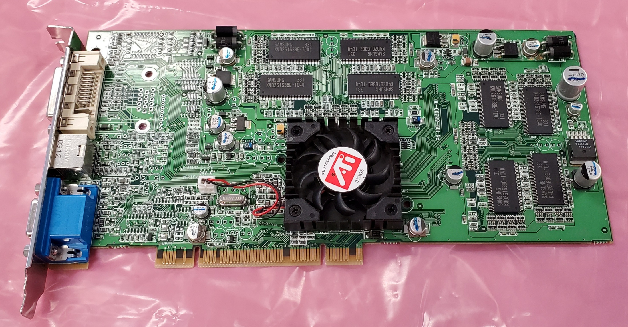 301011901 ATI RADEON 7500 graphics controller 64MB DDR SDRAM memory