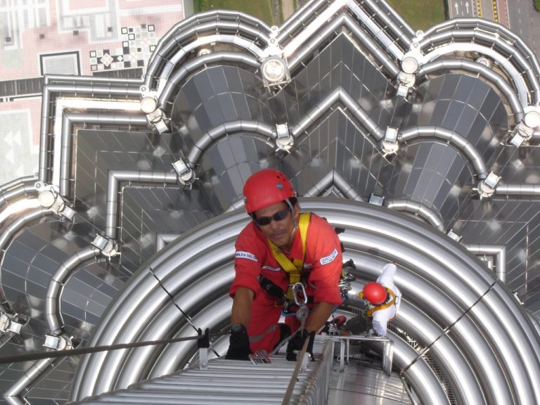 See petronas penapisan terengganu sdn bhd's products and customers. KLCC PETRONAS - Sky Scraper - High Rise Tower Maintenance ...