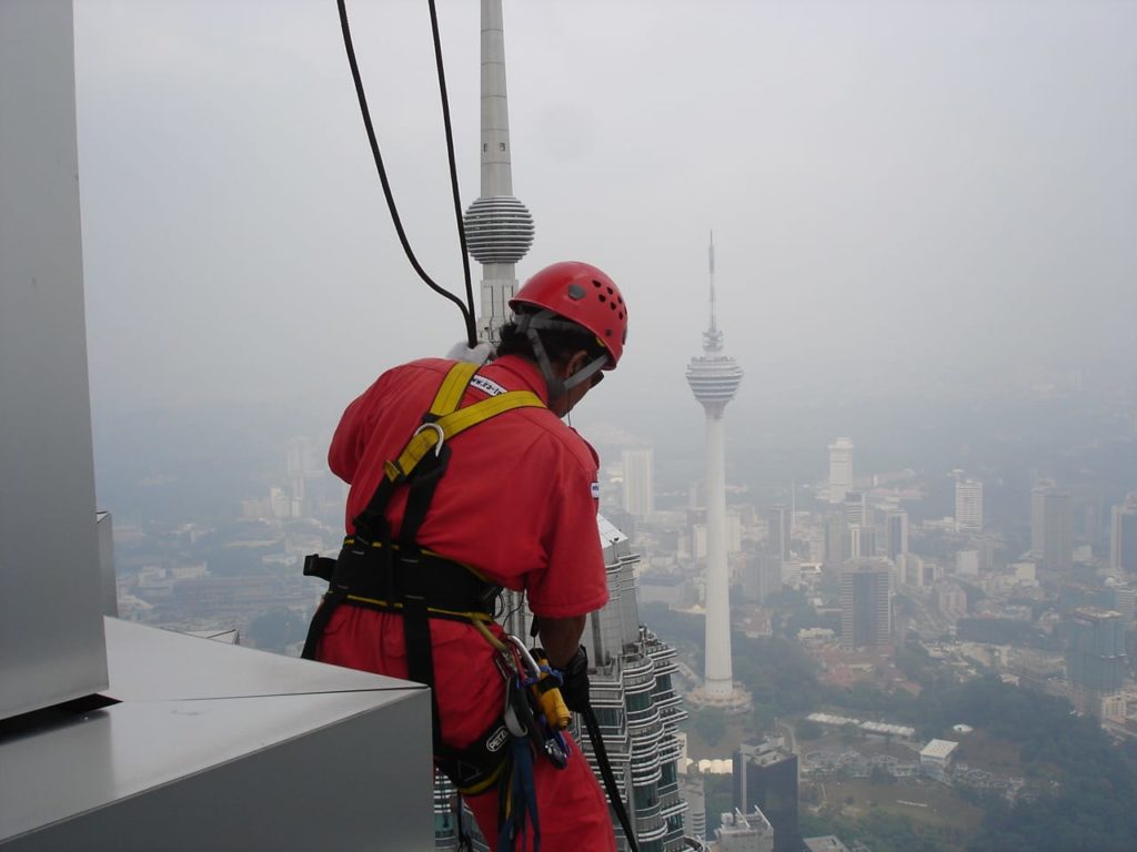 KLCC PETRONAS Sky Scraper High Rise Tower Maintenance Iratec (M