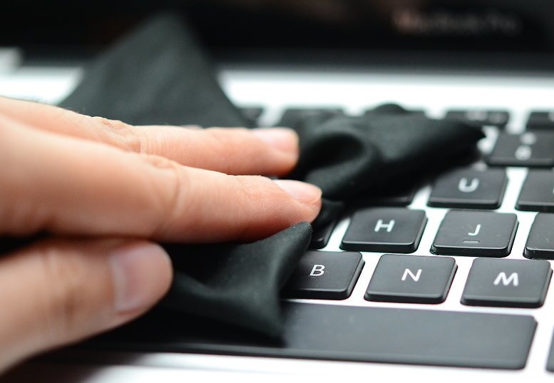 Some Suggestions About Cleaning Your Macbook iRepex