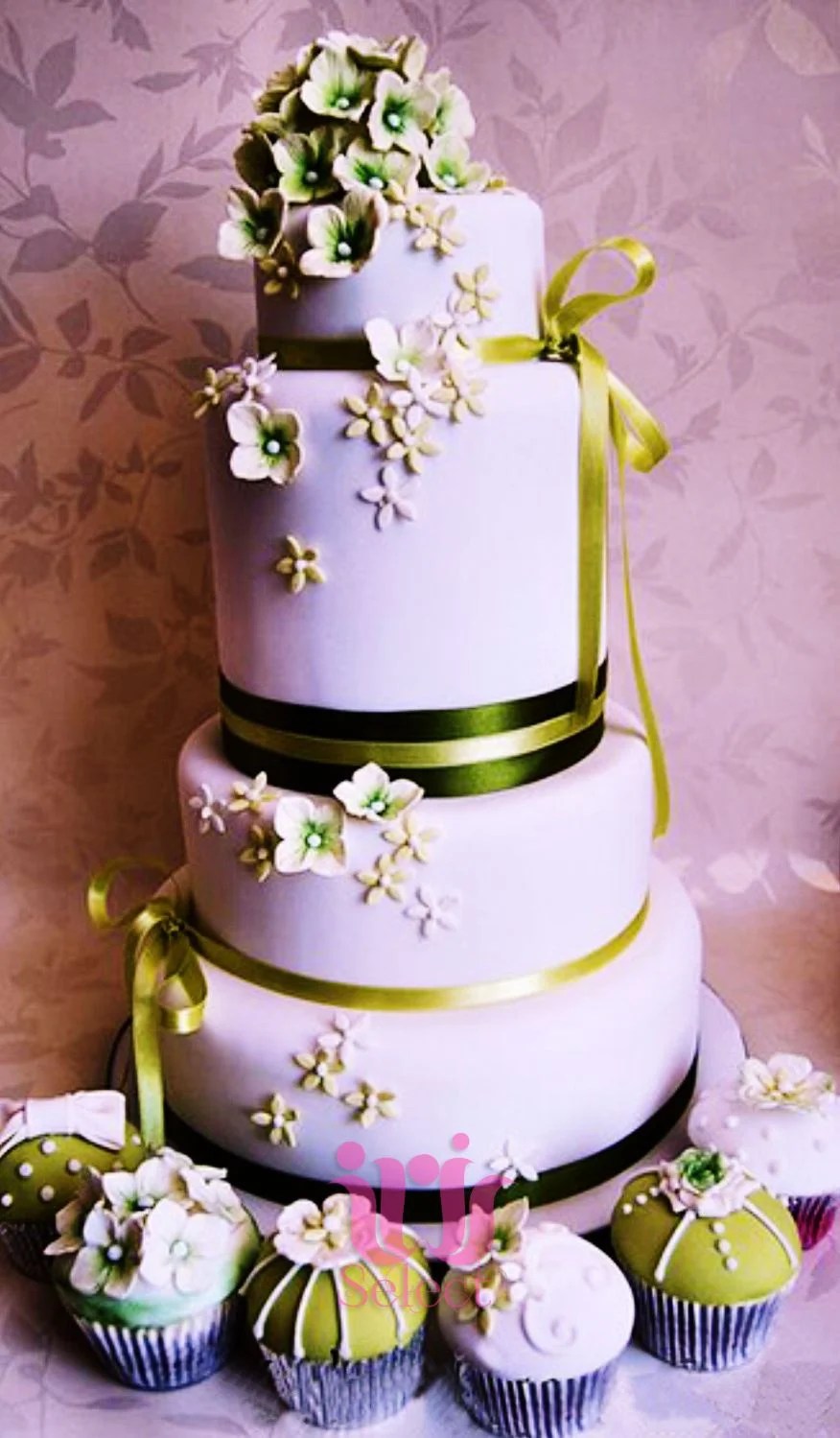 Floral Fantasy Cake Iris Select Goa Free Delivery