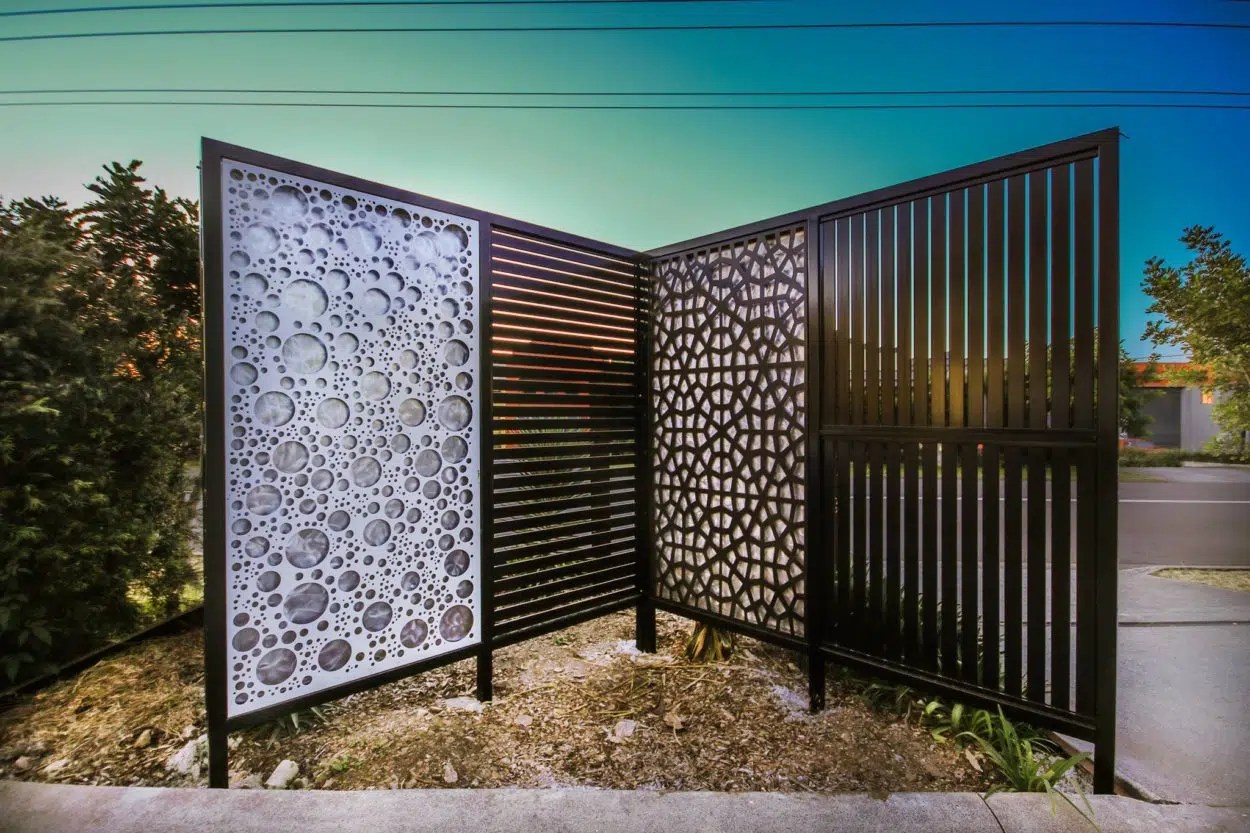 Landscape & Privacy Screens Iron Bark Metal Design