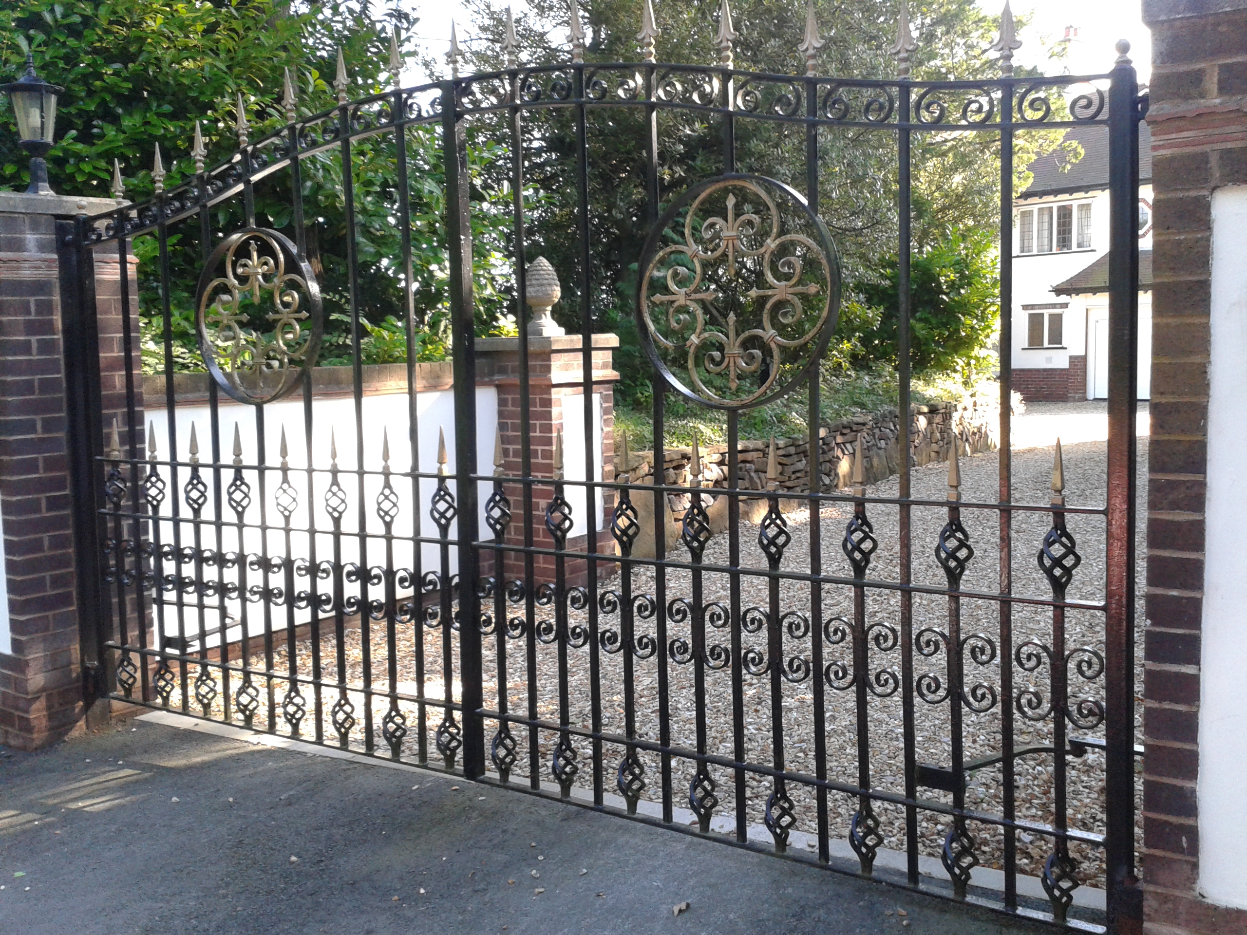 Iron Gates, Bespoke Iron Gates in the Midlands Iron Design