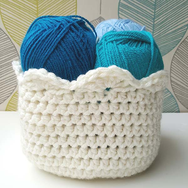 How To Crochet Baskets Free Pattern and Tutorial iSeeiDoiMake