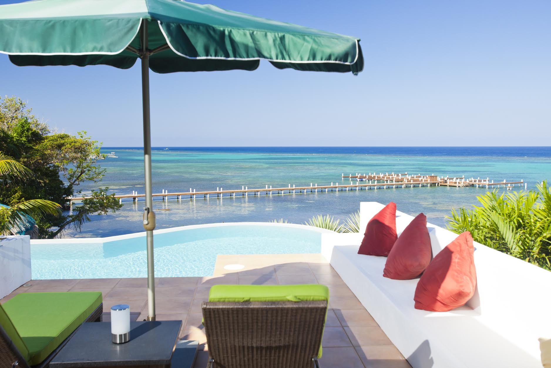 Best Islands to Live On Roatan Islands