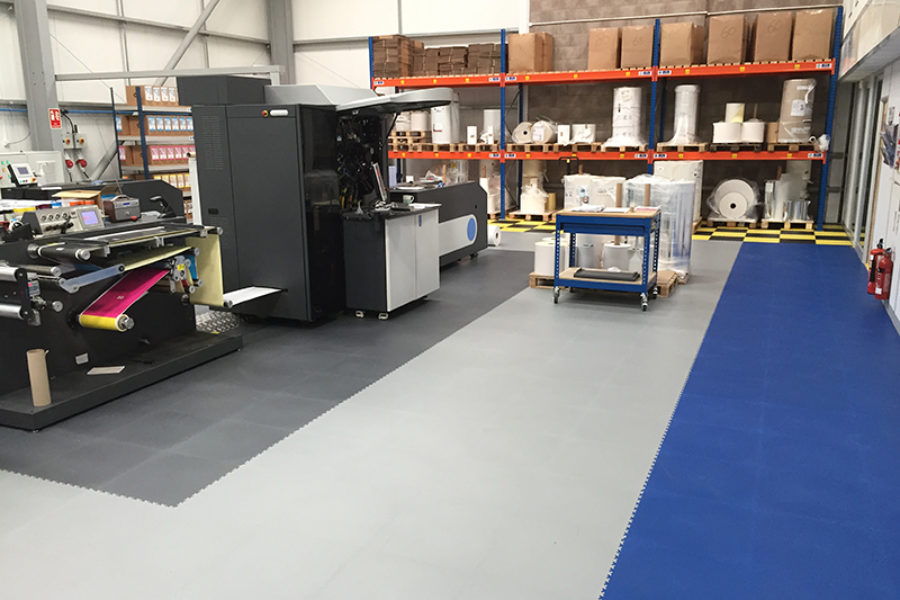 BodenbelÃ¤geBodensysteme fÃ¼r Lagerhalle, Werkstatt, Ausstellung