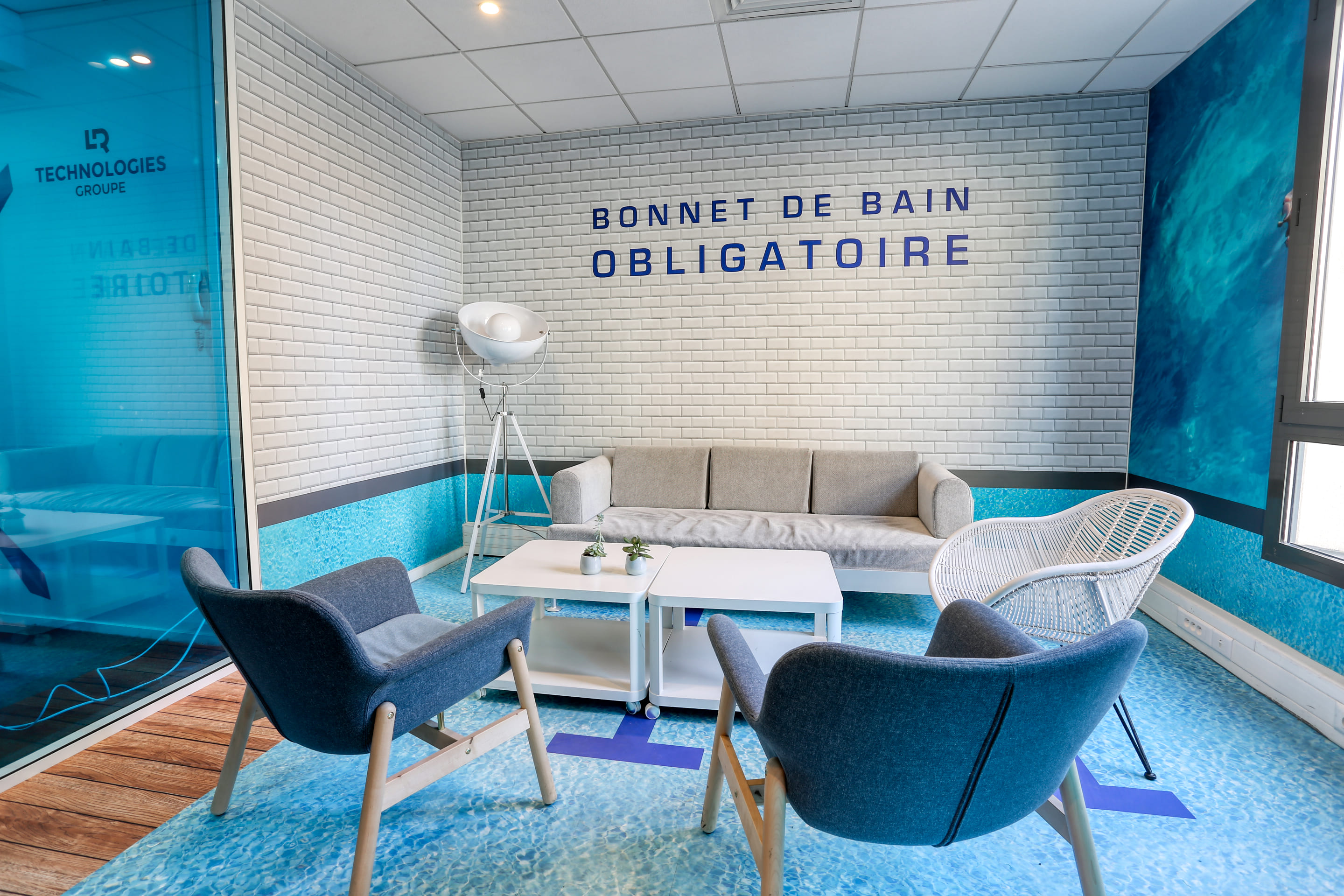 Aménagement des bureaux LR Technologies Groupe à Versailles