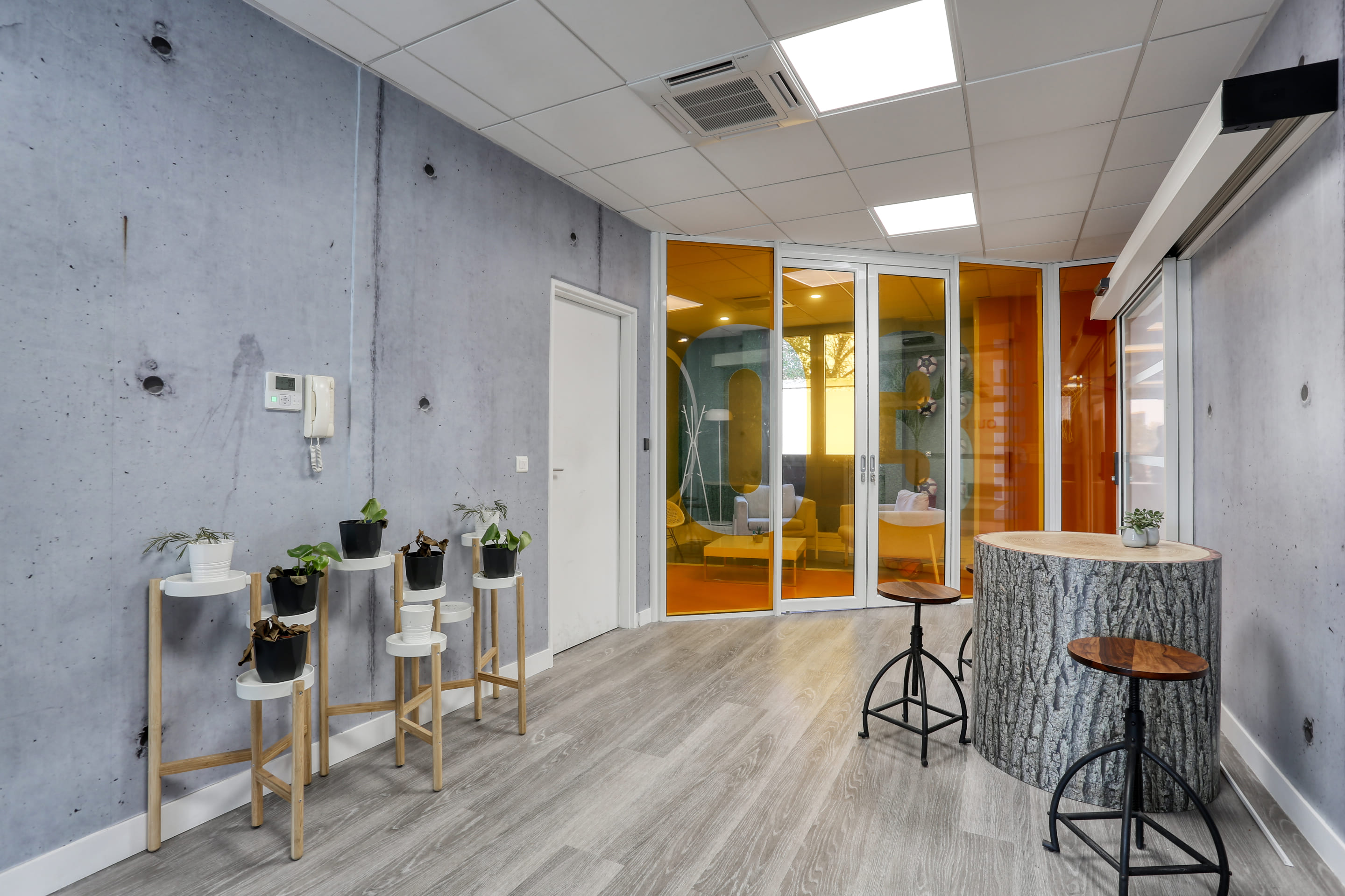 Aménagement des bureaux LR Technologies Groupe à Versailles