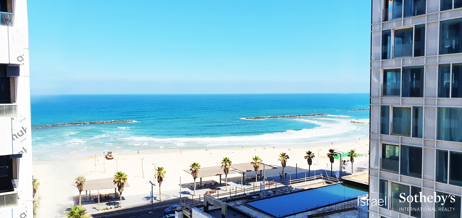 Seafront Luxury Apartment in Opera Tower סותבי'ס ישראל נדל"ן בינלאומי