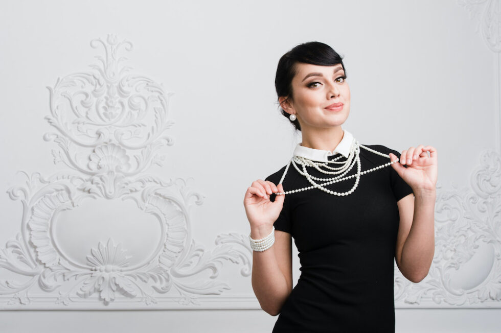 How to Wear Jewelry at Work and Look Professional iStoryTime